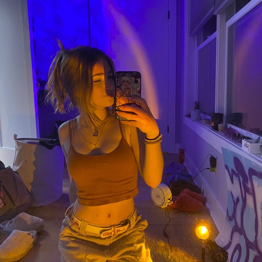 -garage brand -dark orange/brown tank top crop -sports materialSIZE SMALL